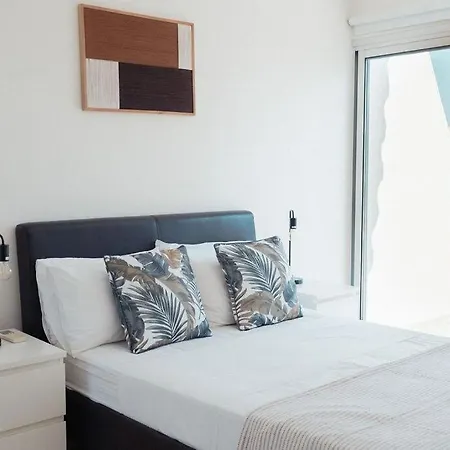公寓 Coastal Chic 2br - 3 Min To Amathusia Apts *
